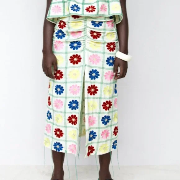 Zara Skirts Nwt Zara Embroidered Midi Skirt Limited Edition